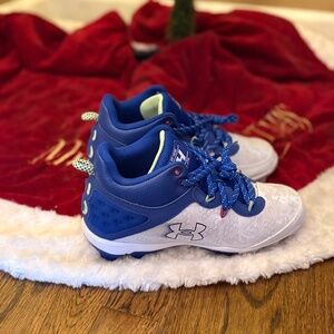 Baseball cleats-5.5y